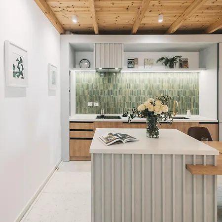 Modern Oasis Seaview *