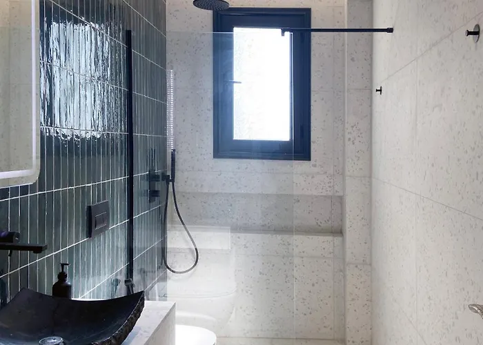 Modern Oasis Seaview * Wlora